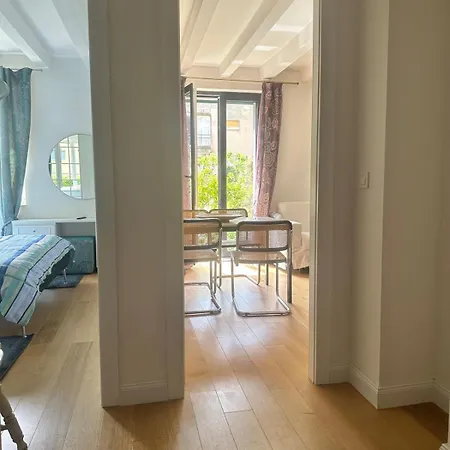 Apartment Db Split