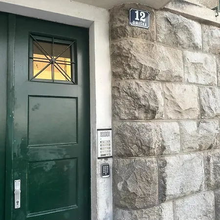 Db Apartment *