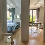 דירה Db *